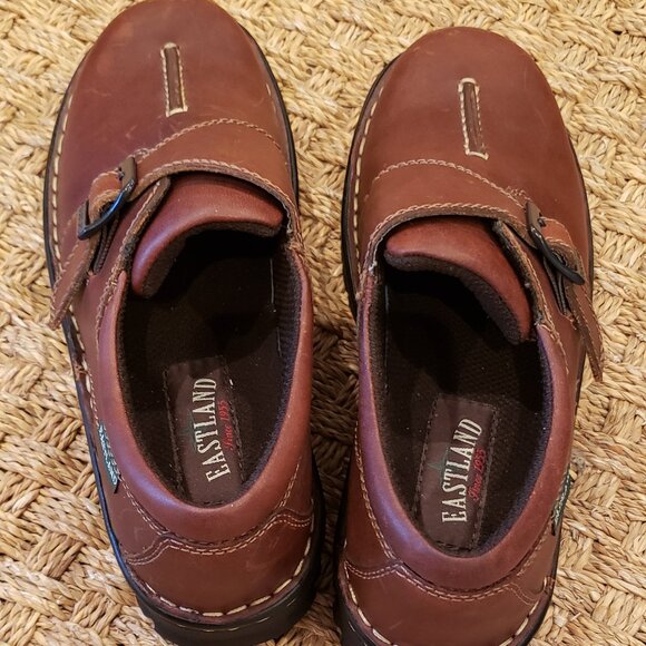 Eastland Syracuse Brown Leather Slip on Closed Toe Shoe - Picture 8 of 13